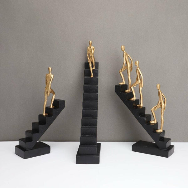 MEN CLIMBING STAIRS DECOR SET