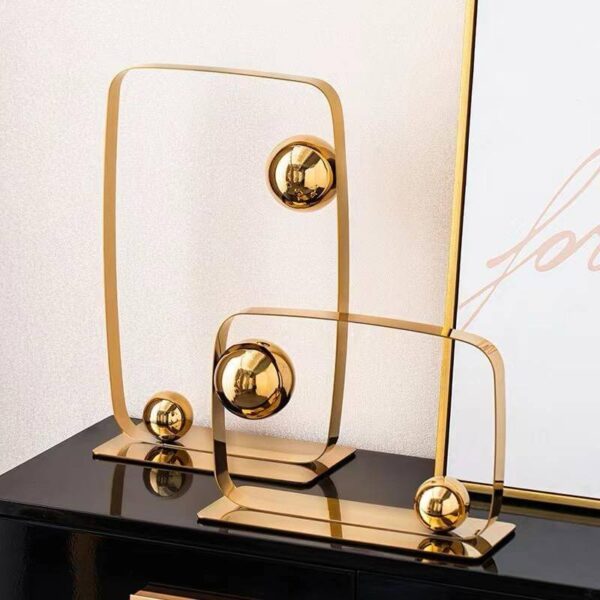 LUXURY GOLD CAMERA DECOR - Image 3
