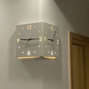 EDGE WALL CLOCK