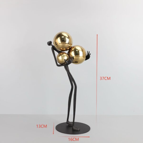 FIGURE HOLDING BALLS DECOR - Image 2