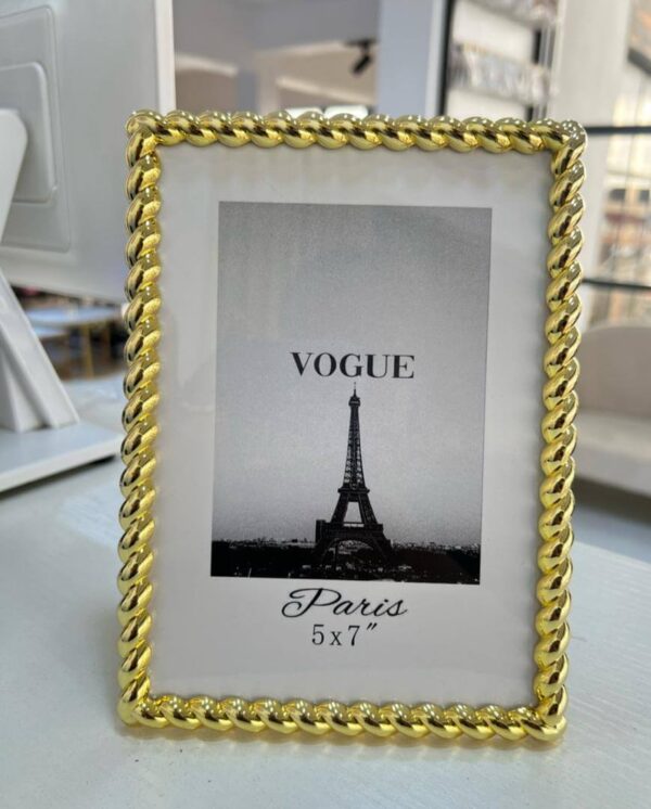 PICTURE FRAME 004
