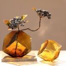 GOLD CUBE VASE AND FLOWER SET