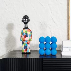 MULTICOLORED FIGURE WITH BLUE CUBE