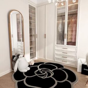 BLACK & NUDE ROSE RUG180CM